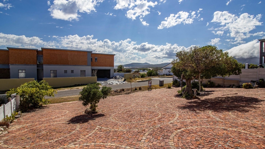 4 Bedroom Property for Sale in De Kelders Western Cape